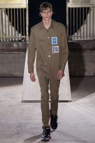 Look 6